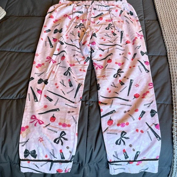 kate spade Pink Bow and Lipstick Pajama Set - Picture 3 of 7